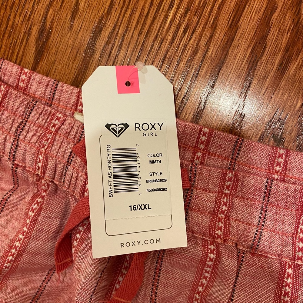 Roxy girl shorts NWT